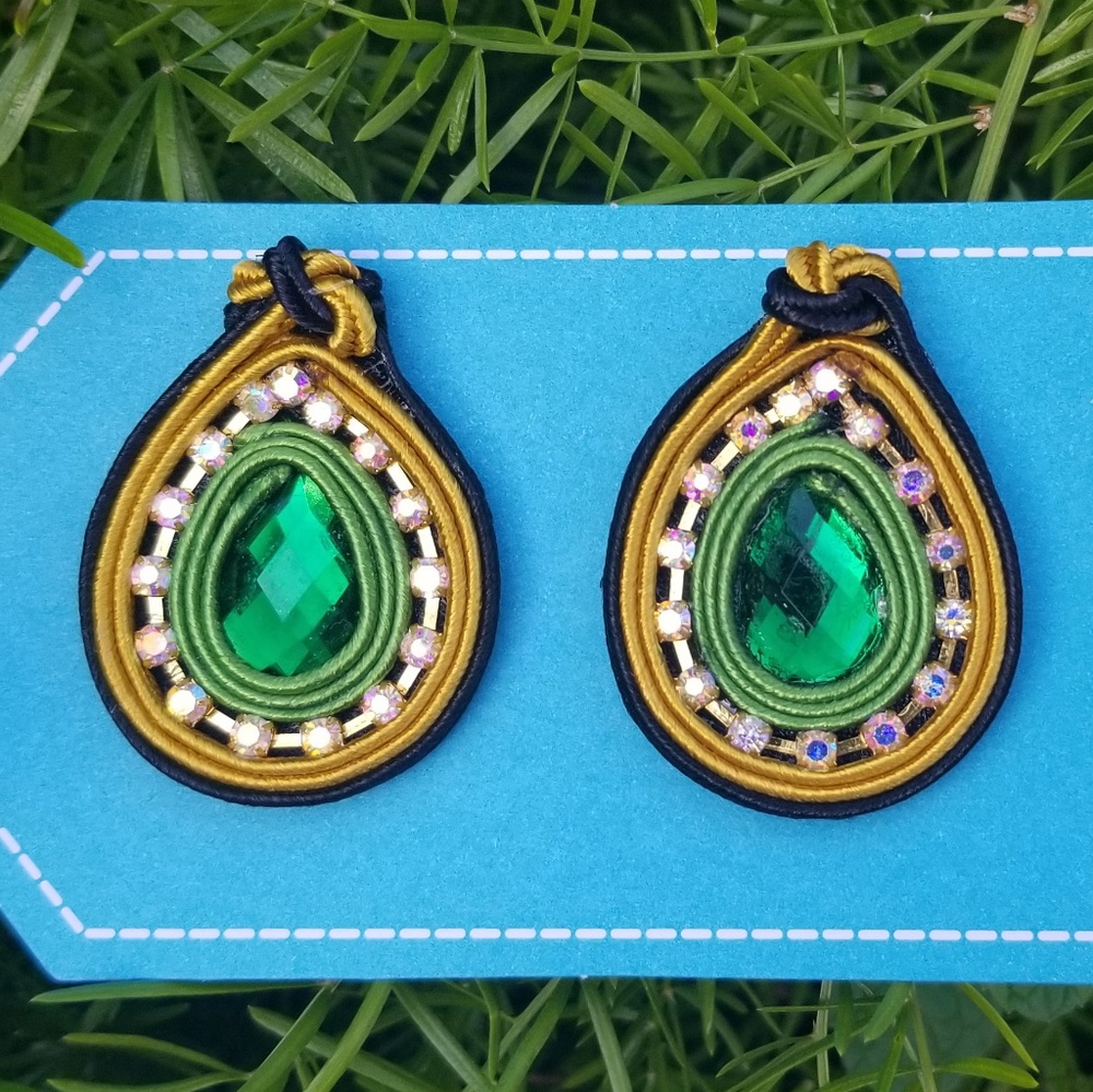 Handmade soutache earrings